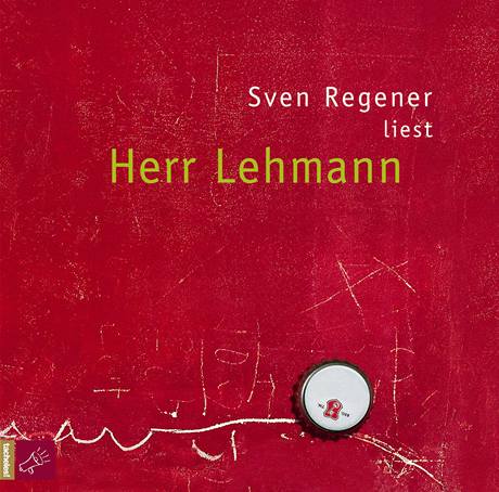 Obal CD, na nm spisovatel a hudebnk Sven Regener te svj romn Herr Lehmann