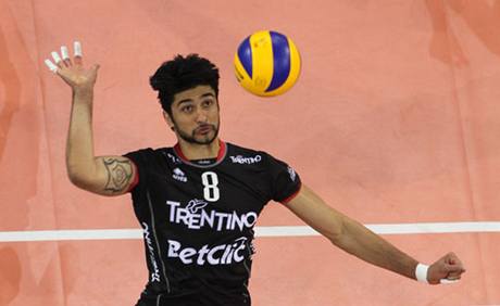 Leandro Neves Vissotto z Trentina Volley smeuje ve finle Ligy mistr