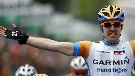 Americký cyklista Tyler Farrar zvítzil ve druhé etap Gira v závreném spurtu