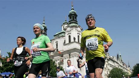 Momentka z Pražského maratonu. Momentka z Pražského maratonu.