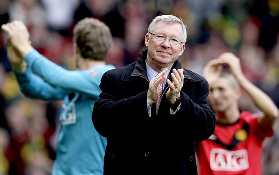 LEGENDA. Alex Ferguson trénuje fotbalisty Manchesteru United u tém tyiadvacet let.