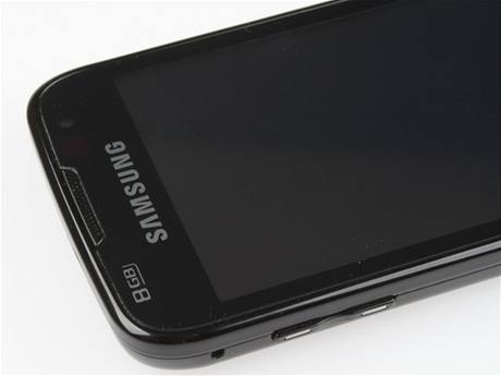 Recenze Samsung Omnia II detail