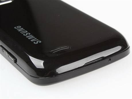 Recenze Samsung Omnia II detail