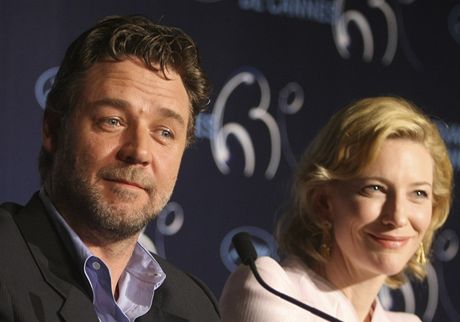 Cannes 2010 - herci Cate Blanchettov a Russell Crowe