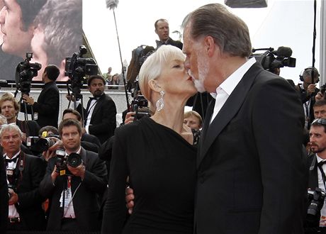 Cannes 2010 - hereka Helen Mirrenov s manelem