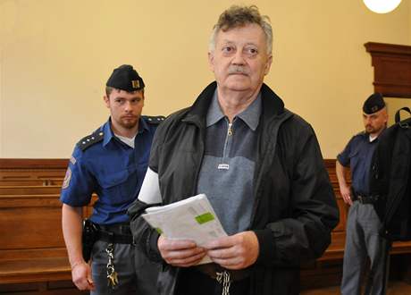 Ji Mikech u krajskho soudu v Brn (25. 5. 2010).