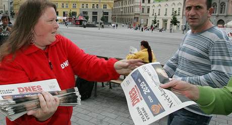 Deník Mladá fronta DNES vydal v sobotu odpoledne speciální výtisk vnovaný výsledkm parlamentních voleb. Speciální vydání dorazilo i do Brna.