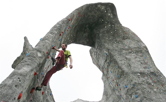 Nový volnoasový areál u brnnské Olympie láká na lezeckou stnu i vláek