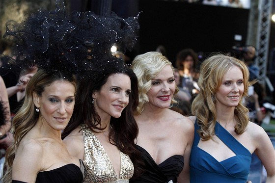 Pedstavitelky hlavních rolí filmu Sex ve mst 2 na londýnské premiée - Velká...