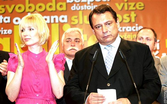 Jií Paroubek po volebním neúspchu oznámil svou rezignaci.