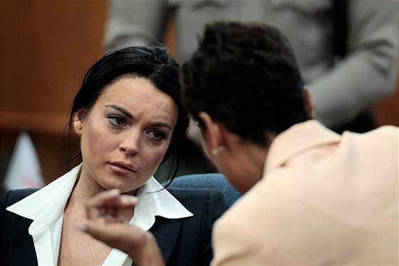 Lindsay Lohanová u soudu se svou obhájkyní