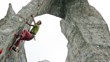 Nový volnoasový areál u brnnské Olympie láká na lezeckou stnu i vláek