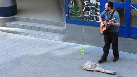 Pouliní muzikanti mohou vybírat peníze, rozhodlo zastupitelstvo