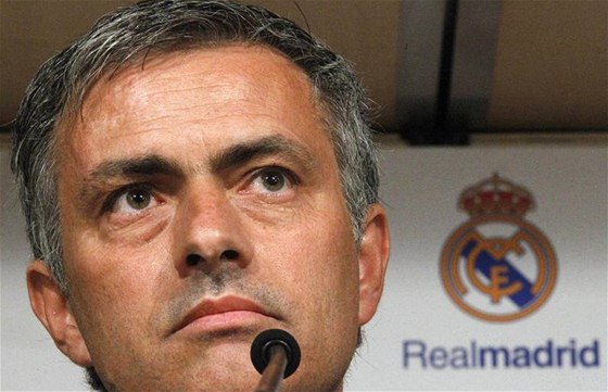 ZSTANE DÉLE? Trenéi se v Realu Madrid stídají asto, jak na tom bude Mourinho?