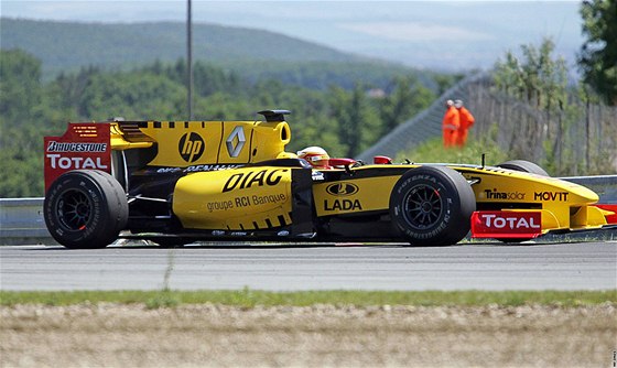 Masarykv okruh - prestiní svtová série Renault. Prohlídka box,autogramiáda jezdc,exibiní jízda formule F1, závody formulí.