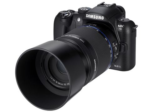 Samsung NX10 + 50-200 mm OIS