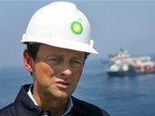 f BP Tony Hayward na vrtn lodi Discoverer Enterprise v Mexickm zlivu (28. kvtna 2010)