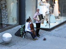 Poulin muzikanti na esk ulici v Brn (4. ervna 2010)