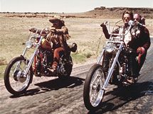 z filmu Bezstarostn jzda (Easy Rider) - Dennis Hopper vlevo