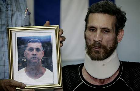 Ariel Sigler. Fotografie kubánského disidenta ped uvznním a po proputní z vzení