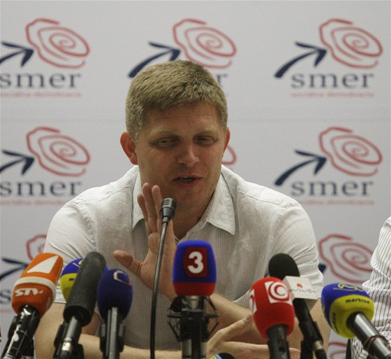 Staronový pedseda strany Smer-SD Robert Fico