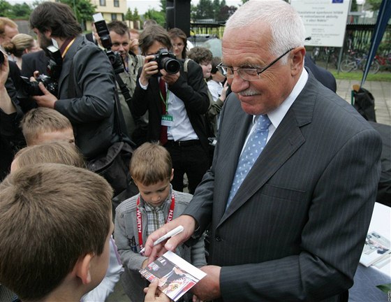 Prezident Václav Klaus bhem své návtvy v Olomouckém kraji. (14.6. 2010)