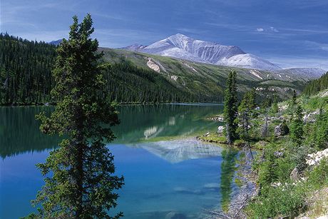 Alaska Highway - Muncho Lake