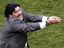 Argentinsk trenr Diego Maradona bhem utkn s Nigri