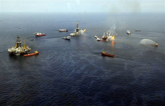 Místo, kde bývala ploina Deepwater Horizon (19. ervna 2010)