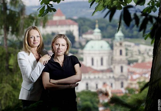 Lucie Talmanová a Kateina Jacques.