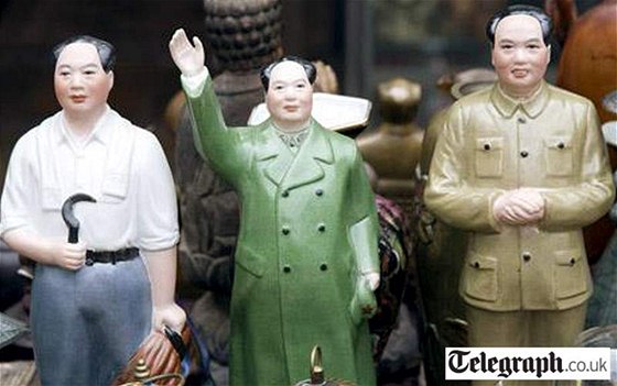 V ín byl zakázán prodej plastových figurek Mao Ce-tunga.