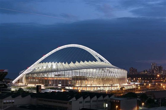 Noní pohled na stadion Mosese Mabhidy 