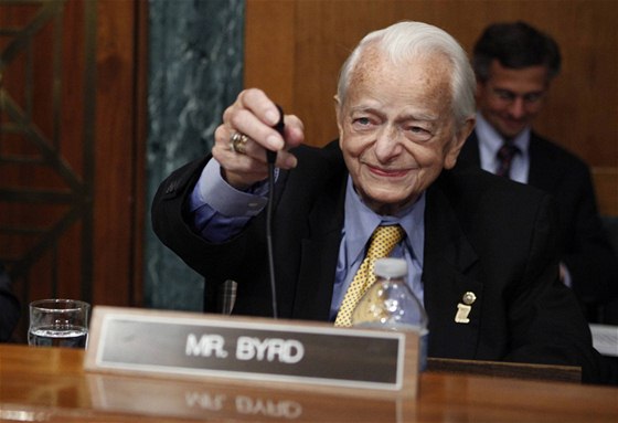 Nejdéle slouící americký senátor Robert Byrd