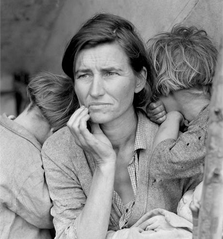 Florence Owens Thompsonová se svými dtmi bhem Velké hospodáské krize v USA. (1936)