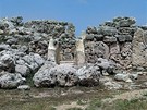 Pozstatky megalitických chrám Ggantija ve vesnici Xaghra