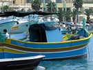 Typicky barevné maltské lodiky