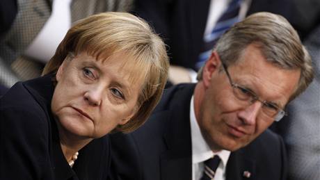 Angela Merkelová a prezidentský kandidát koalice Christian Wulff (30. ervna 2010)
