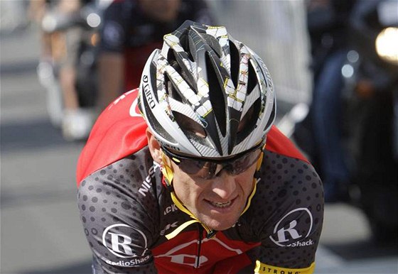 Trénink ped startem slavné Tour de France. Lance Armstrong 