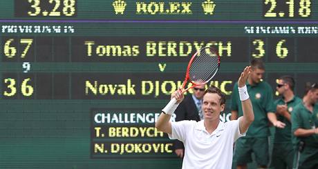 Tom Berdych tsn po semifinle tenisovho Wimbledonu, v nm porazil Novaka Djokovie