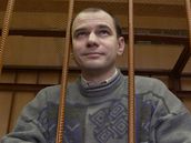 Rusk vdec Igor Suagin vznn za pion (7. dubna 2004)