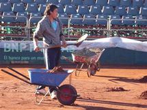 Poadatel odklzej nsledky det a mrazu na centrlnm dvorci v Coquimbu, djit tvrtfinle Davis Cupu Chile - esko