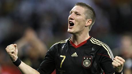 VŮDCE TÝMU. Bastian Schweinsteiger je klíčovou postavou Německa na mistrovství světa. VŮDCE TÝMU. Bastian Schweinsteiger je klíčovou postavou Německa na mistrovství světa.