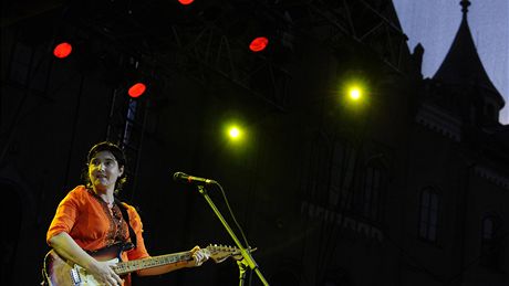 Zpěvačka Sinéad O'Connor koncertovala na zámku Sychrov (3. července 2010) Zpěvačka Sinéad O'Connor koncertovala na zámku Sychrov (3. července 2010)