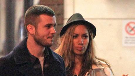 Leona Lewis a její přítel Lou Al-Chamaa Leona Lewis a její přítel Lou Al-Chamaa