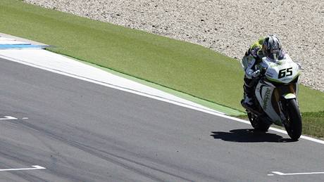 Mistrovství světa superbiků - Jonathan Rea na trati při tréninku. Mistrovství světa superbiků - Jonathan Rea na trati při tréninku.