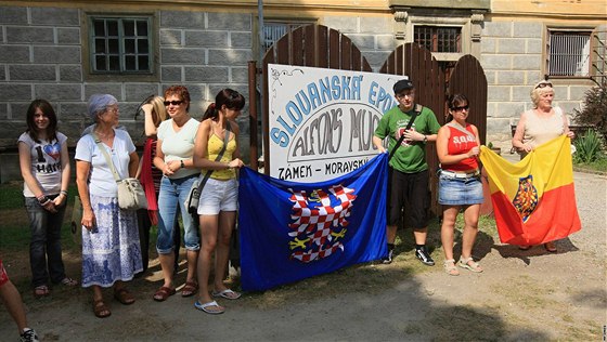 Moravský Krumlov - protest proti odvozu Slovanské epopeje do Prahy.