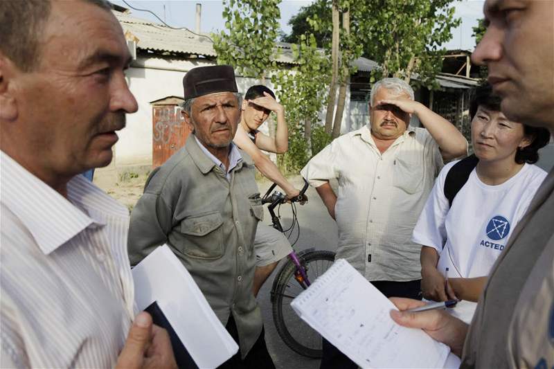 Humanitární pomoc v Kyrgyzstánu.