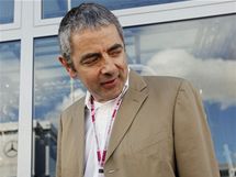 Velkou cenu Britnie si nenechal ujt ani herec Rowan Atkinson.