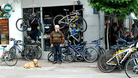 Pjoven kol je mnoho, zákazník nkdy více