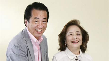 Japonský premiér Naoto Kan se svojí manelkou Nobuko.